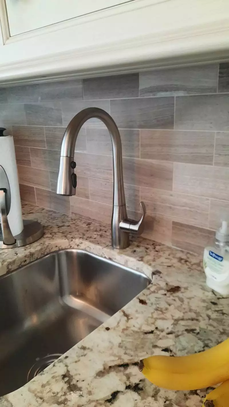 Replacement litchen sink faucet